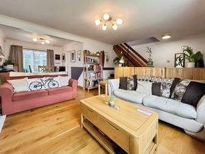 Photo 19- click for photo gallery